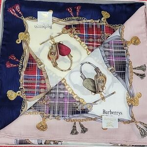 😍NwT Burberry  Bundle 2 piece Scarf/ handkerchief set
